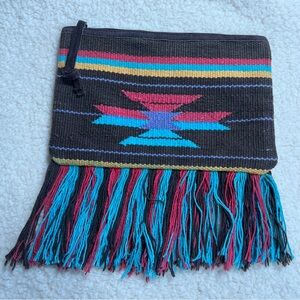 Gorgeous Saddle blanket inspired Aztec purse!🌵